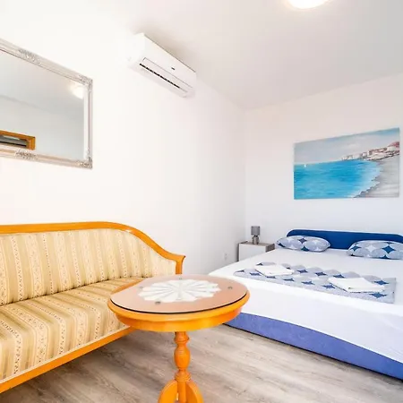 Guest house & Alan 2*